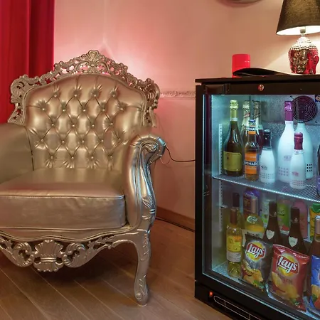 Cozy With Pool & Nature *