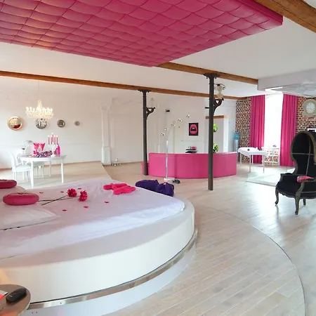 Lägenhet Lush In With Sauna